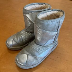 UGG Kids Silver Glitter Patchwork Boots, warm and CUTE!